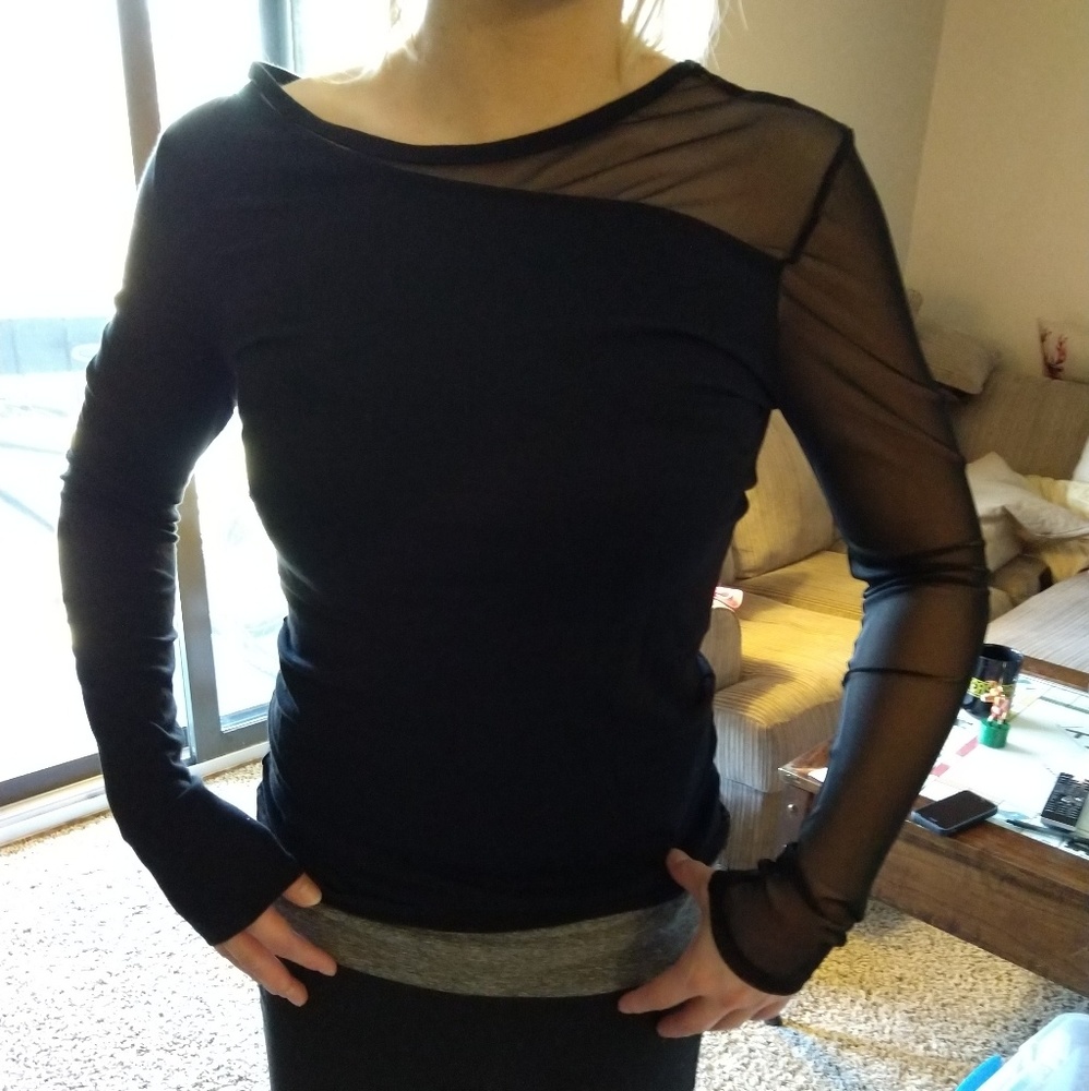 Fabletics top